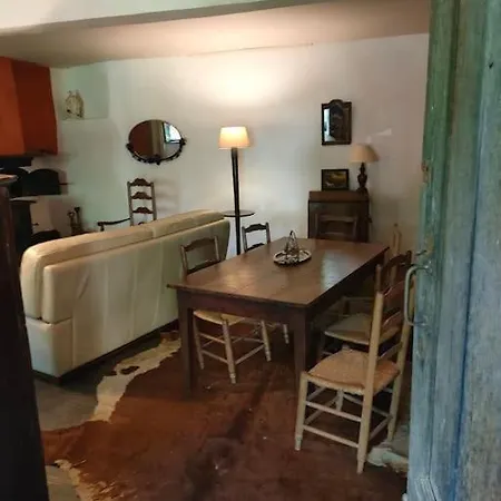 Maison De Chouliou Agert